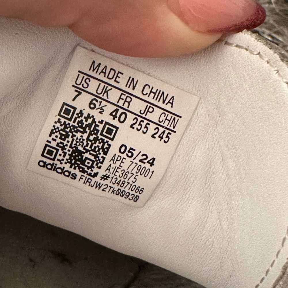Adidas Samba White Sneakers - Picture 4 of 6